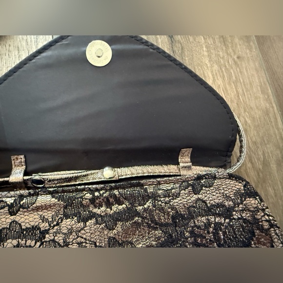 Neiman Marcus Floral Lace Shoulder Bag Purse - Picture 8 of 12